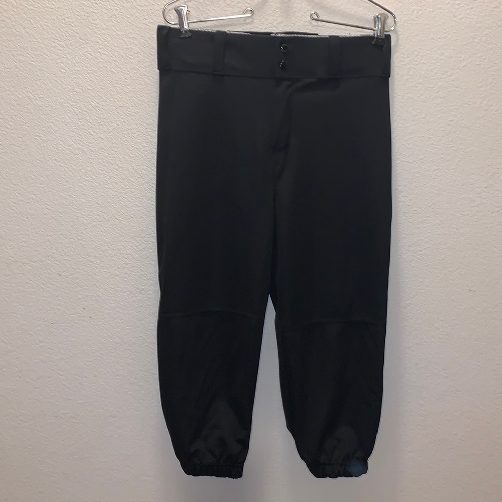 Alleson woman’s medium black capri softball pants